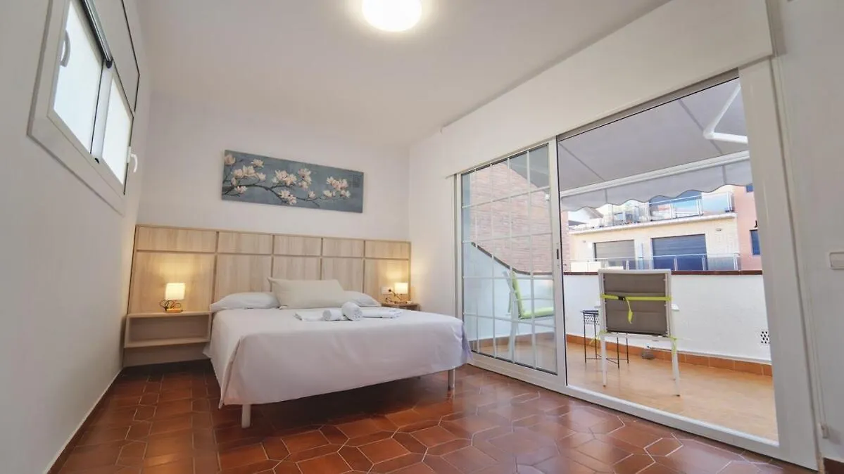 Seahomes Vacations - Villa Chill & Pool 200M Beach Pineda de Mar
