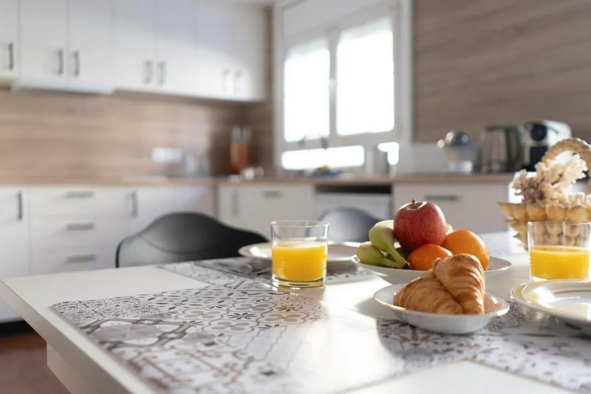 Seahomes Vacations - Villa Chill & Pool 200M Beach Pineda de Mar